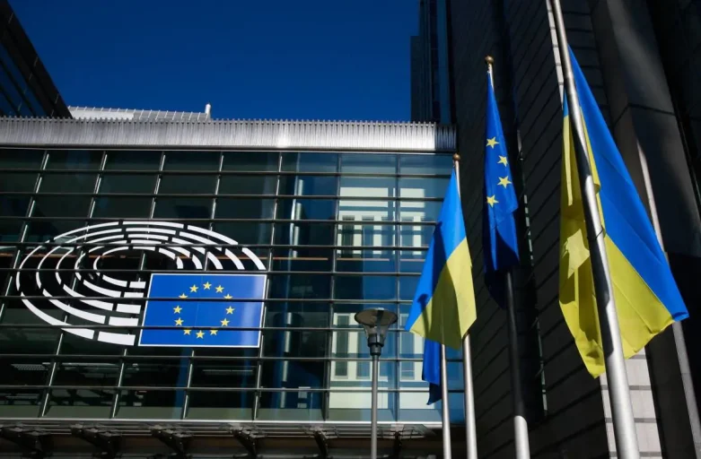 Italia vecchia e senza redditi. Arriva la tassa Ue sull’eredità